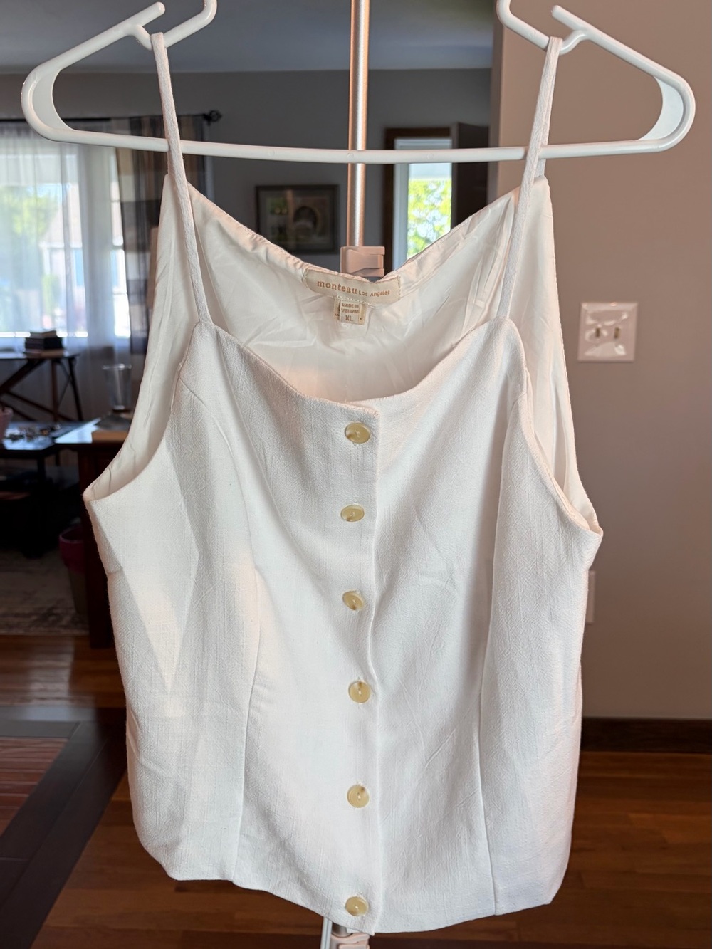 Monteau Los Angeles Cream Button-Front Spaghetti Strap Tank